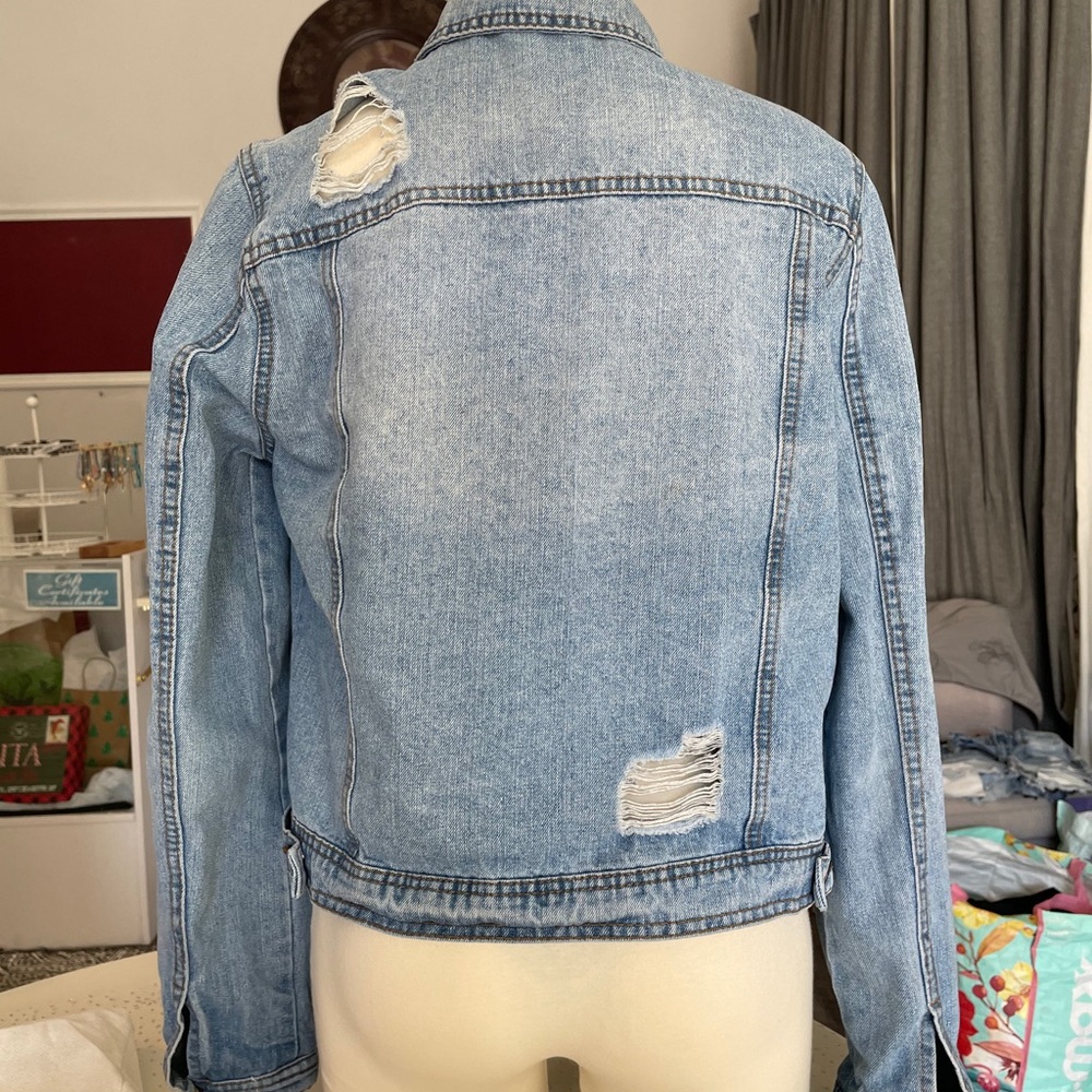Jean jacket - Picture 2 of 3
